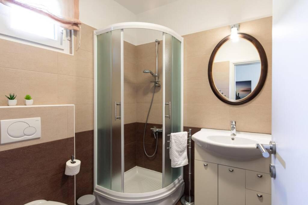 Apartment Natali Punat- Free Parking On Premises 외부 사진