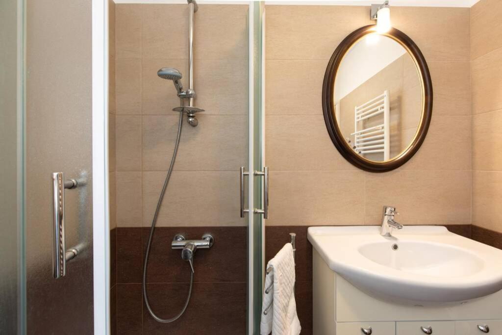 Apartment Natali Punat- Free Parking On Premises 외부 사진