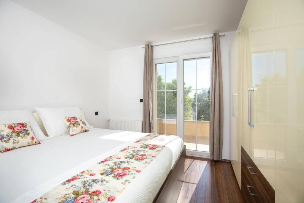 Apartment Natali Punat- Free Parking On Premises 외부 사진